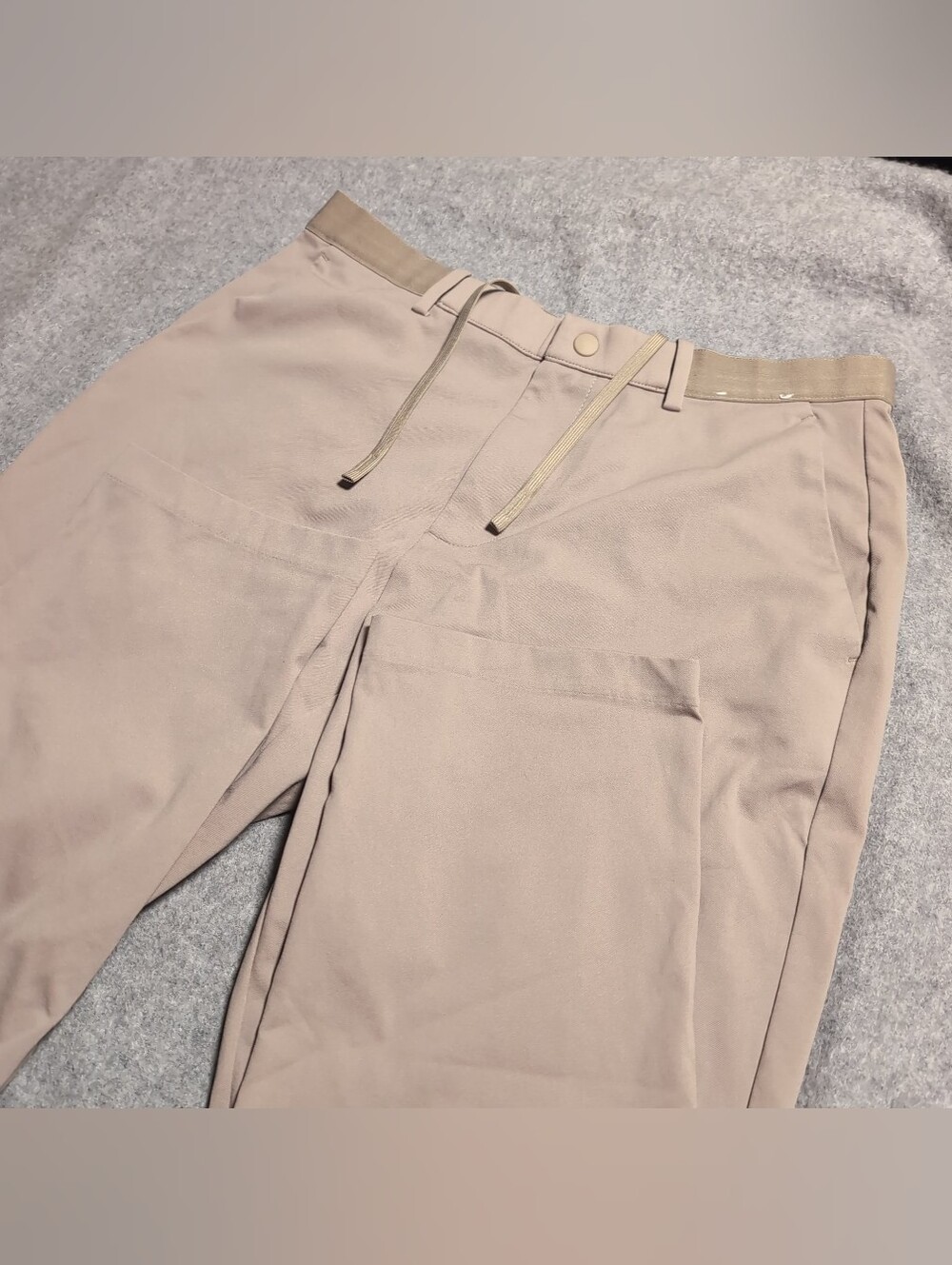 UNIQLO Ultra Stretch Dry-EX Ankle Pants Mens Size M Beige Khaki Drawstring